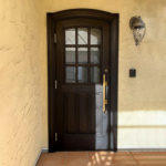 ユダ木工木製ドアのコラム、17年前の木製玄関ドア